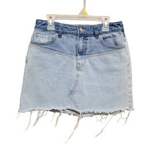 PacSun Denim Mini Skirt Blue Two Toned‎ Womens Size 25 Pockets Frayed Raw Hem